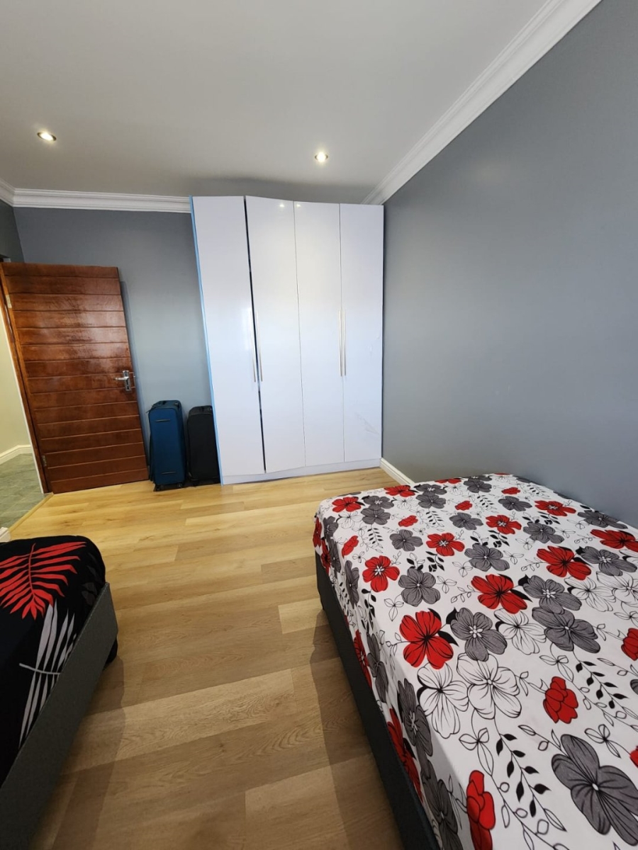 5 Bedroom Property for Sale in Malabar Eastern Cape